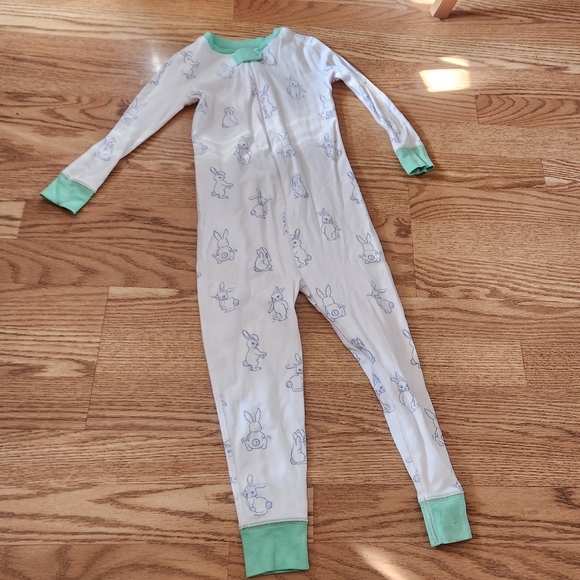 EUC The Beaufort Bonnet Co. Boys.Bunny Print One Piece Pajama, Size 4T - Picture 1 of 6